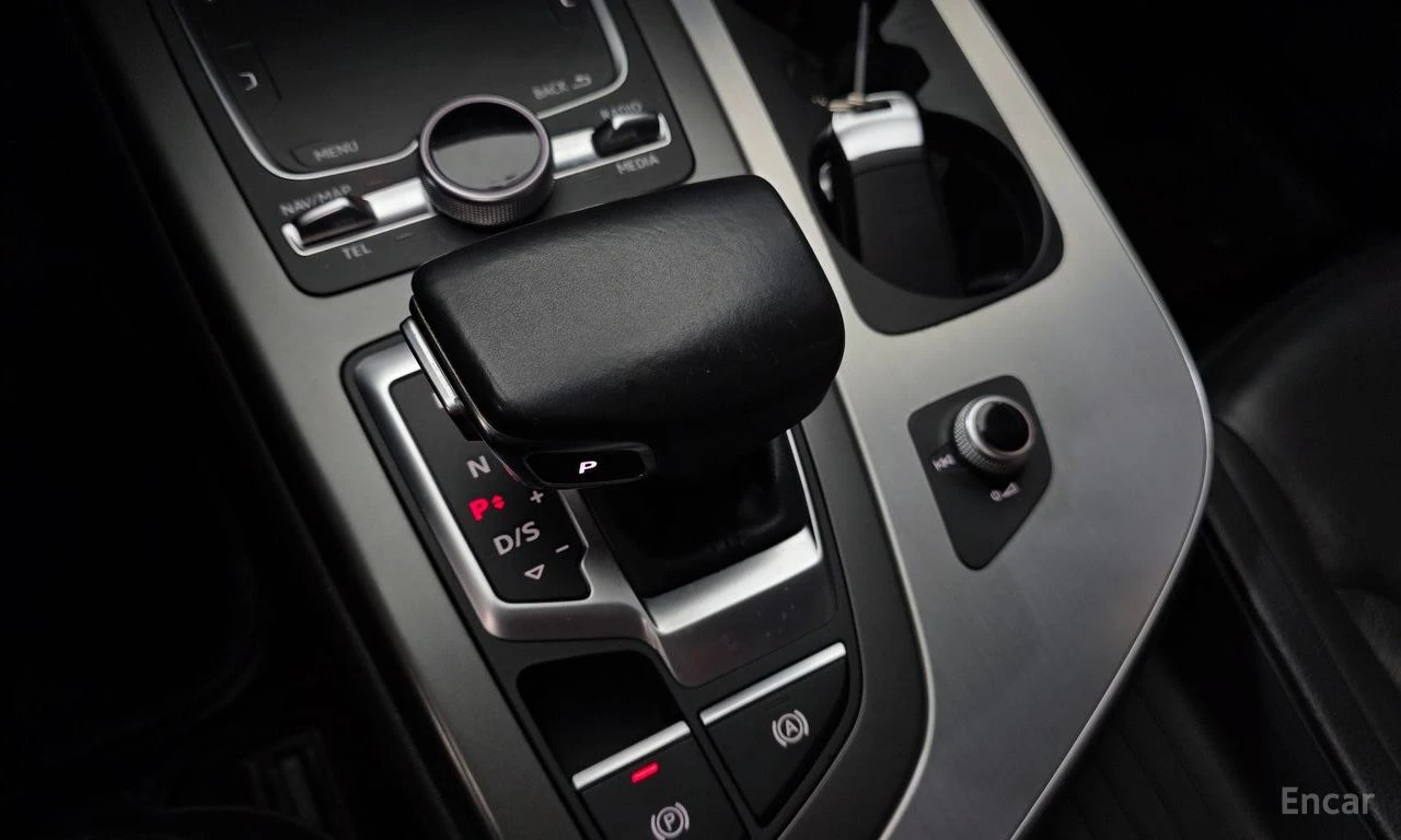 Audi Q7 45* TFSI* QUATTRO* ПОДГРЕВ* НАВИГАЦИЯ, снимка 6 - Автомобили и джипове - 54971998