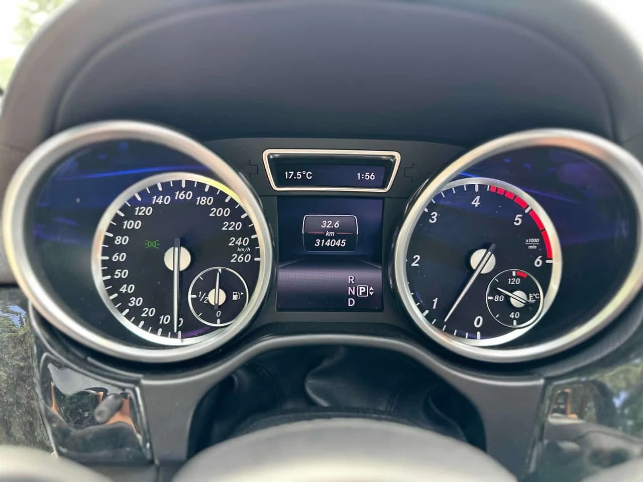 Mercedes-Benz ML 350 BlueTEC  CARFAX, снимка 8 - Автомобили и джипове - 55063110