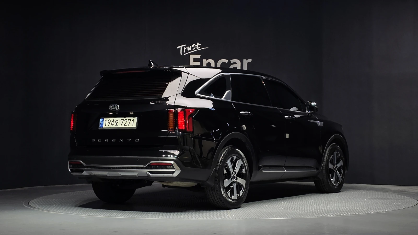 Kia Sorento 2.2* ПОДГРЕВ ВОЛАН* КРАЙНА ЦЕНА, снимка 2 - Автомобили и джипове - 55336590