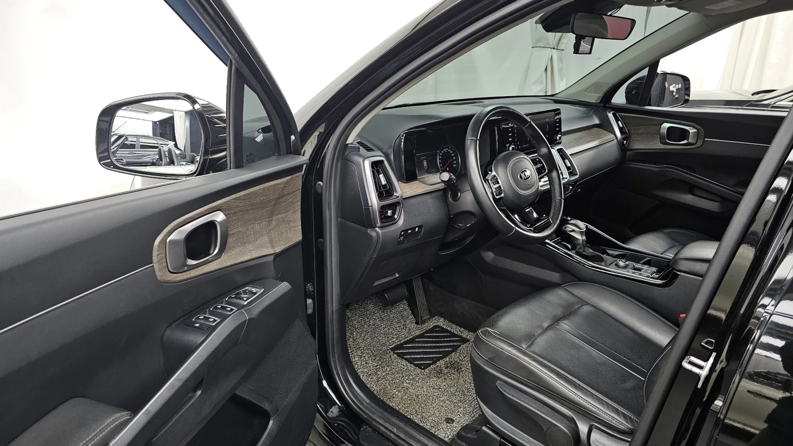 Kia Sorento 2.2* ПОДГРЕВ ВОЛАН* КРАЙНА ЦЕНА, снимка 10 - Автомобили и джипове - 55336590