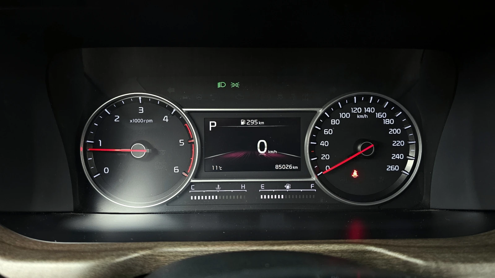 Kia Sorento 2.2* ПОДГРЕВ ВОЛАН* КРАЙНА ЦЕНА, снимка 8 - Автомобили и джипове - 55336590