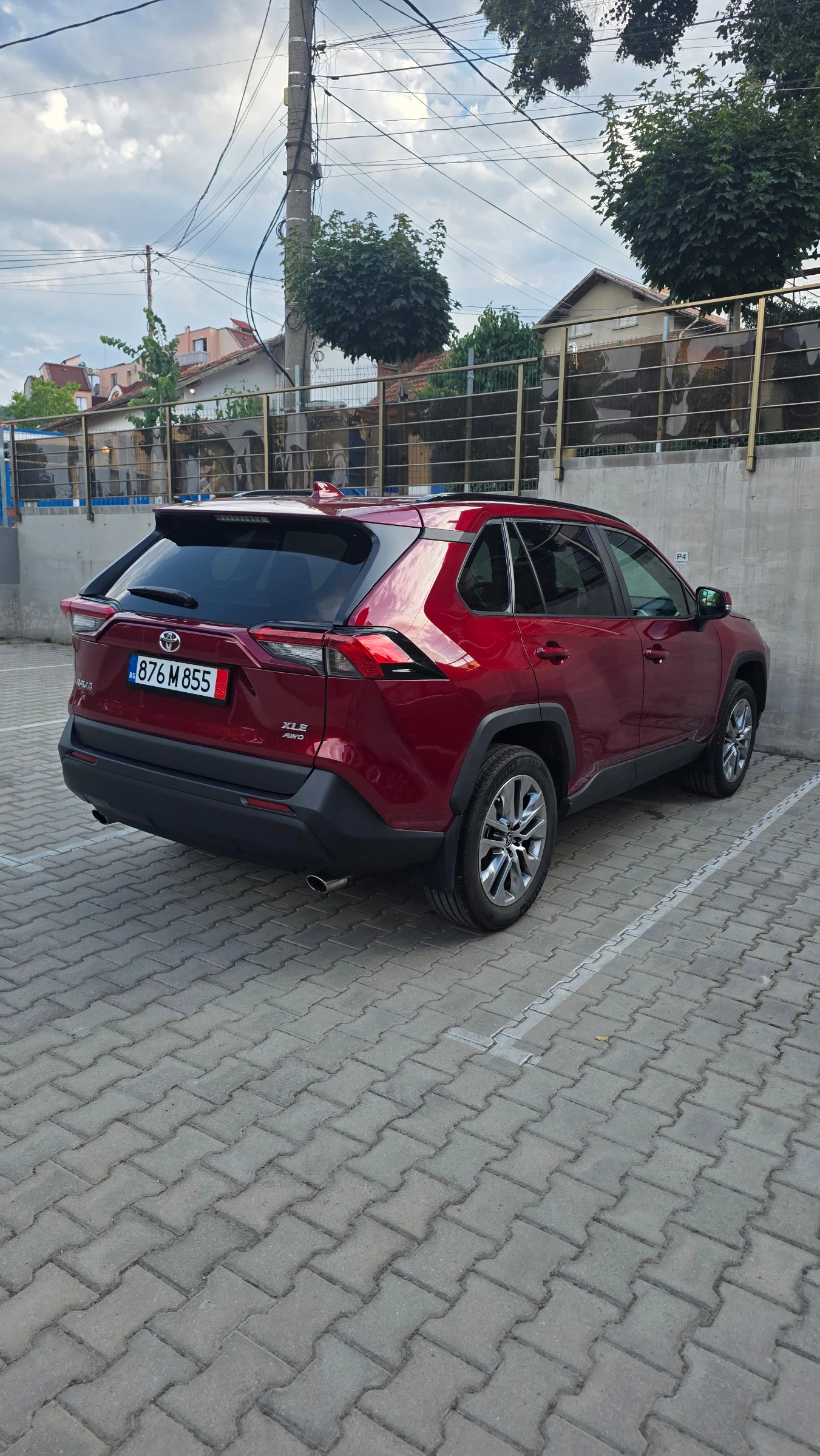 Toyota Rav4 2.5 XLE AWD Premium, снимка 4 - Автомобили и джипове - 55896204