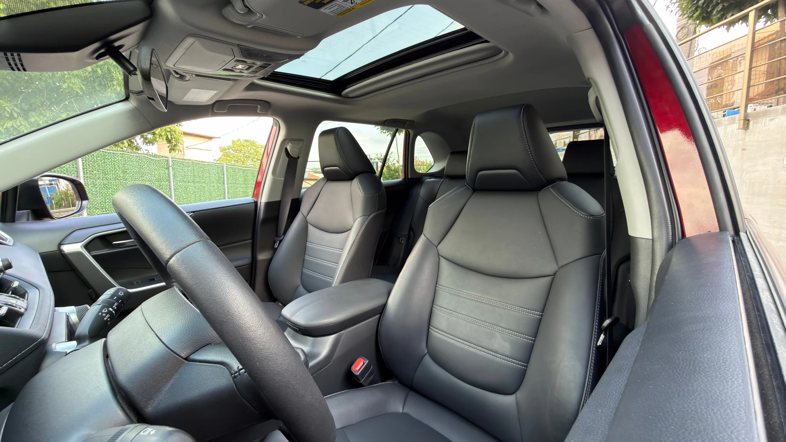 Toyota Rav4 2.5 XLE AWD Premium, снимка 9 - Автомобили и джипове - 55896204