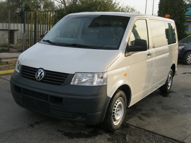 VW T5 9 места , клима, снимка 1 - Бусове и автобуси - 42654243