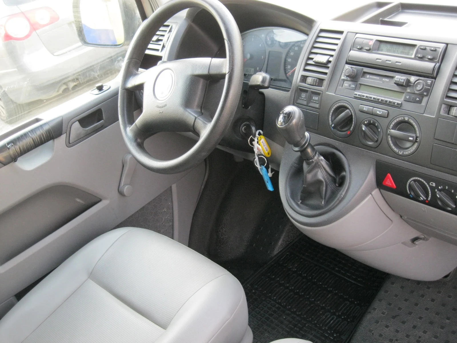 VW T5 9  ,  | Mobile.bg   13