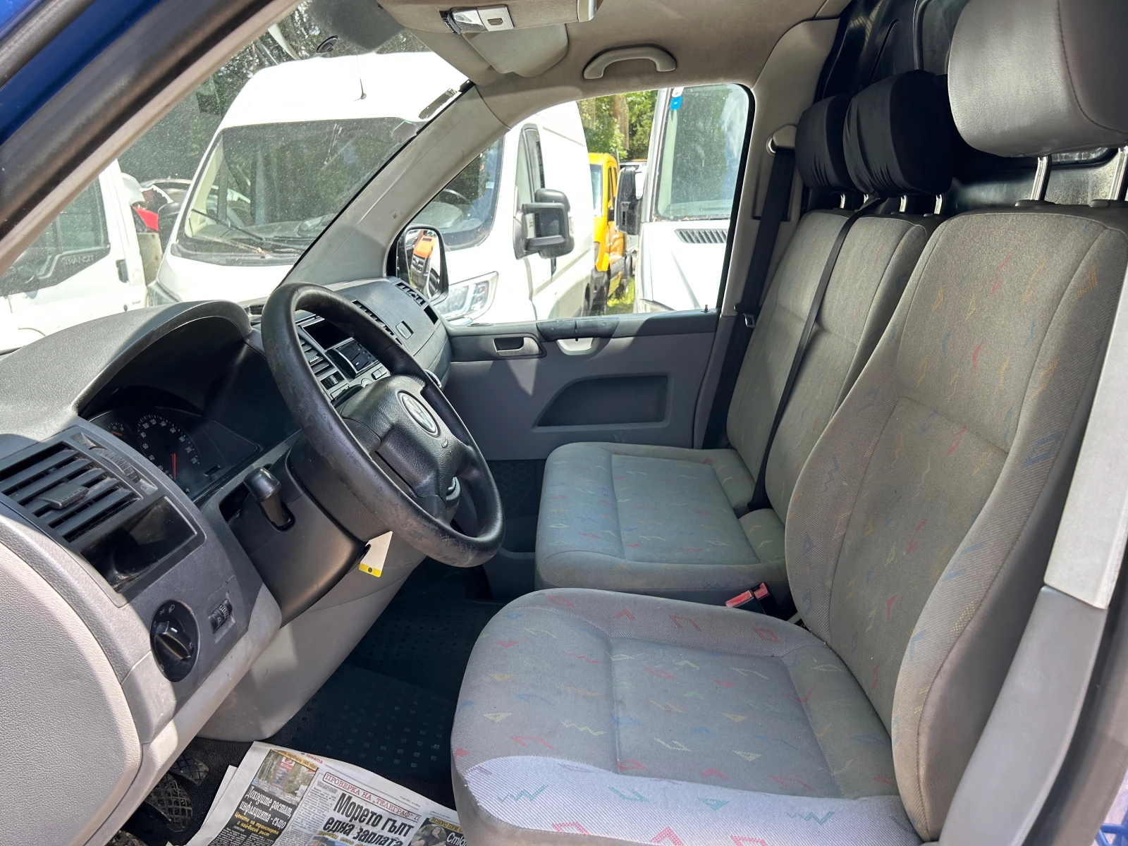 VW T5  1.9TDi, снимка 9 - Бусове и автобуси - 54825589