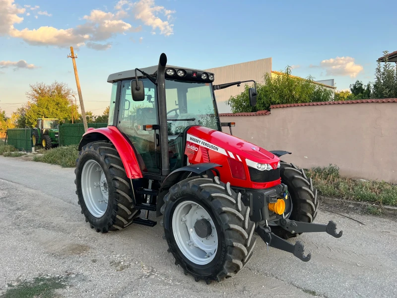 Трактор Massey 5450