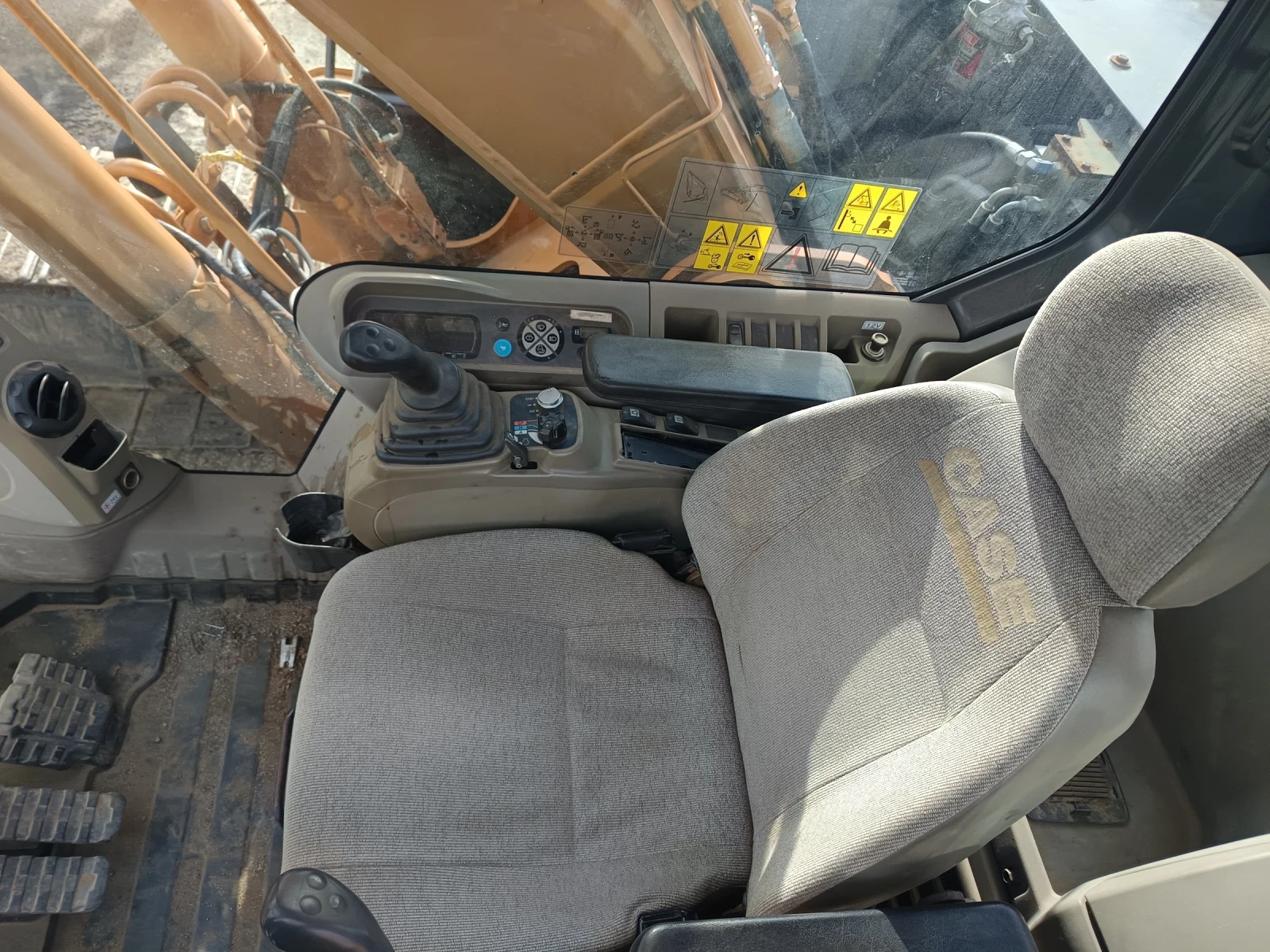 Багер Case СХ210В - изображение 7