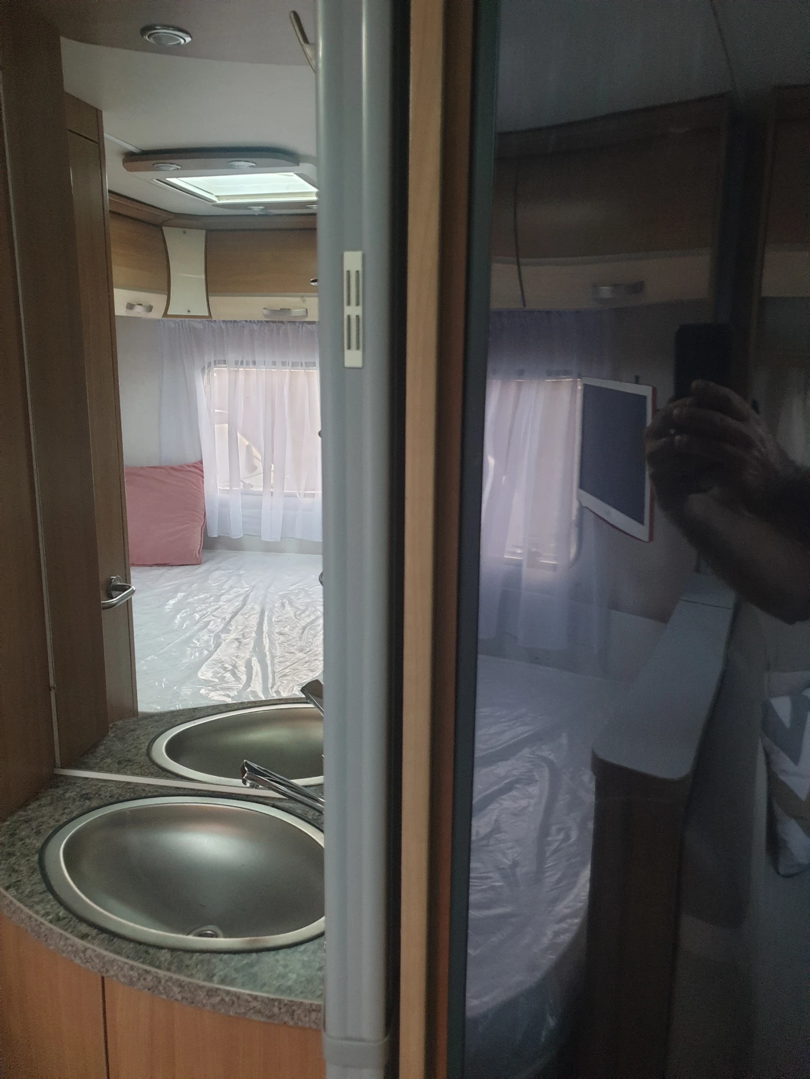 Каравана HYMER / ERIBA Exciting  - изображение 6