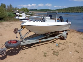 Лодка Acquaviva 4.5м Опен/40hp инжекцион/венитрейлърс БГ колесар, снимка 6 - Воден транспорт - 47224580