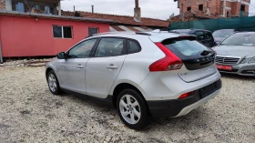 Volvo V40 Cross Country 2.0 D MOMENTUM, снимка 6
