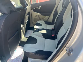 Volvo V40 Cross Country 2.0 D MOMENTUM, снимка 13