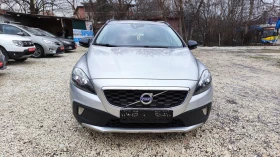 Volvo V40 Cross Country 2.0 D MOMENTUM, снимка 13