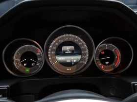 Mercedes-Benz E 220, снимка 8
