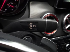 Mercedes-Benz CLA 220 Amg Line, снимка 9