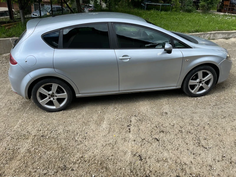 Seat Leon, снимка 5 - Автомобили и джипове - 46820702