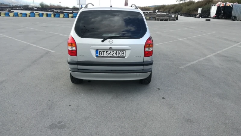 Opel Zafira, снимка 13 - Автомобили и джипове - 47760951