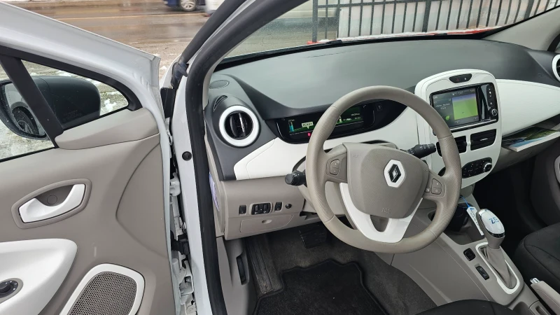 Renault Zoe 40Kwh, снимка 10 - Автомобили и джипове - 48129424