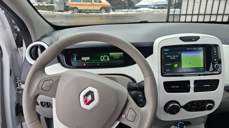 Renault Zoe 40Kwh, снимка 9 - Автомобили и джипове - 48129424