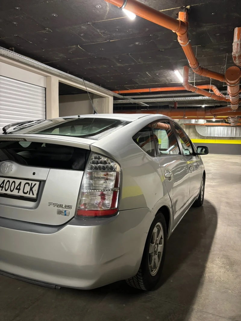 Toyota Prius, снимка 5 - Автомобили и джипове - 48425245