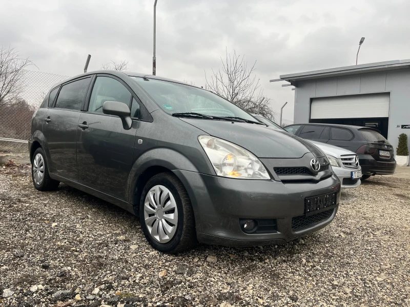 Toyota Corolla verso, снимка 11 - Автомобили и джипове - 49163917