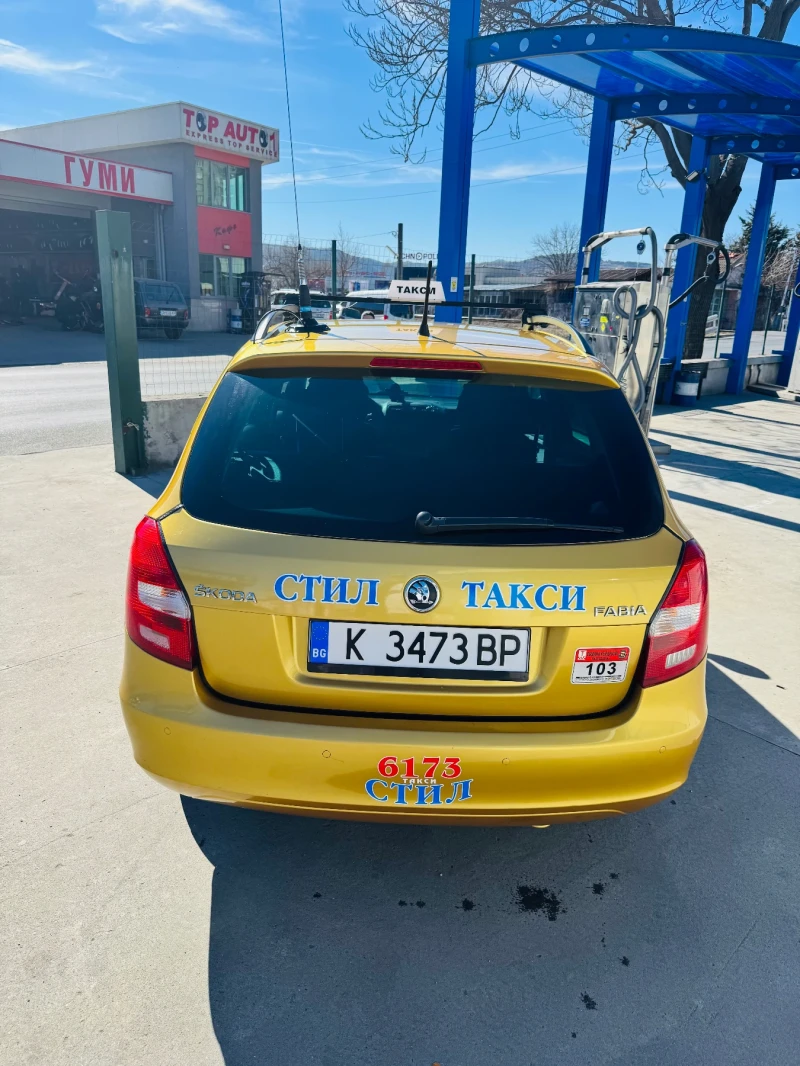 Skoda Fabia, снимка 4 - Автомобили и джипове - 49393606