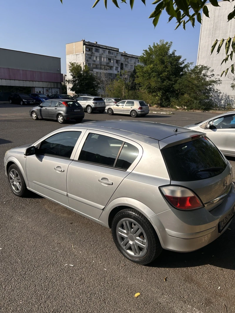 Opel Astra, снимка 2 - Автомобили и джипове - 52696924