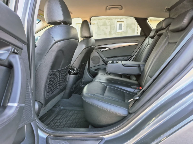 Hyundai I40 1.7CRDI AVTOMAT FACE, снимка 13 - Автомобили и джипове - 52192124