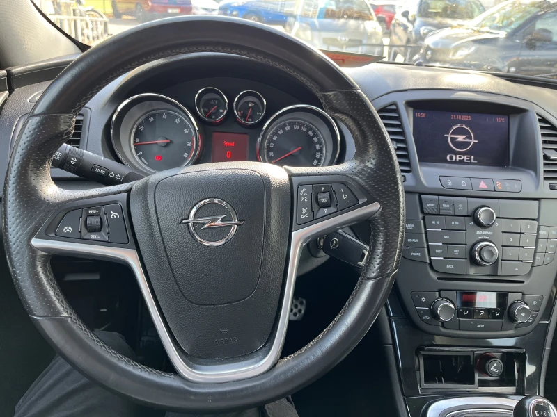 Opel Insignia, снимка 8 - Автомобили и джипове - 52646354