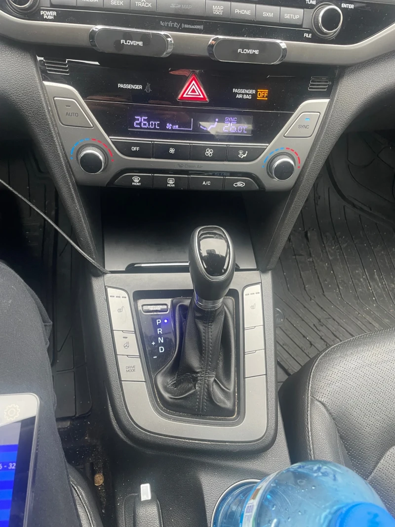 Hyundai Elantra Limited , снимка 5 - Автомобили и джипове - 52343405