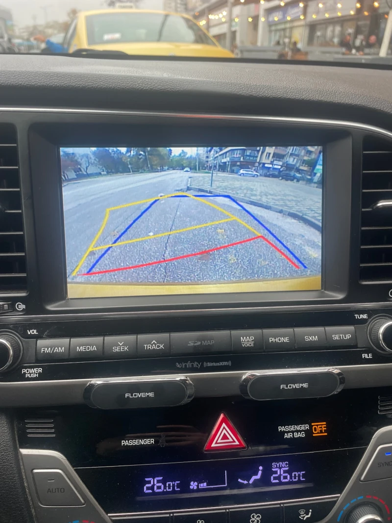 Hyundai Elantra Limited , снимка 11 - Автомобили и джипове - 52343405