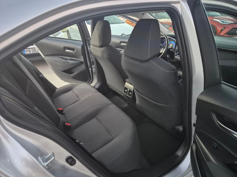 Toyota Corolla  EXECUTIVE-КАМЕРА 1.6 M/T, снимка 10 - Автомобили и джипове - 52420782