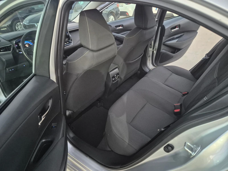 Toyota Corolla  EXECUTIVE-КАМЕРА 1.6 M/T, снимка 12 - Автомобили и джипове - 52420782