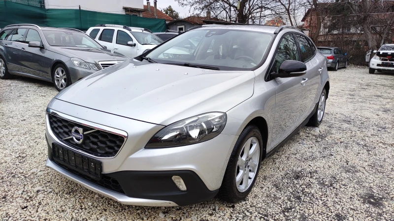 Volvo V40 Cross Country 2.0 D MOMENTUM