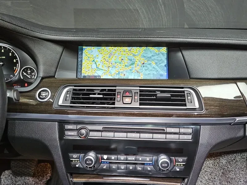 BMW 730, снимка 15 - Автомобили и джипове - 55176169