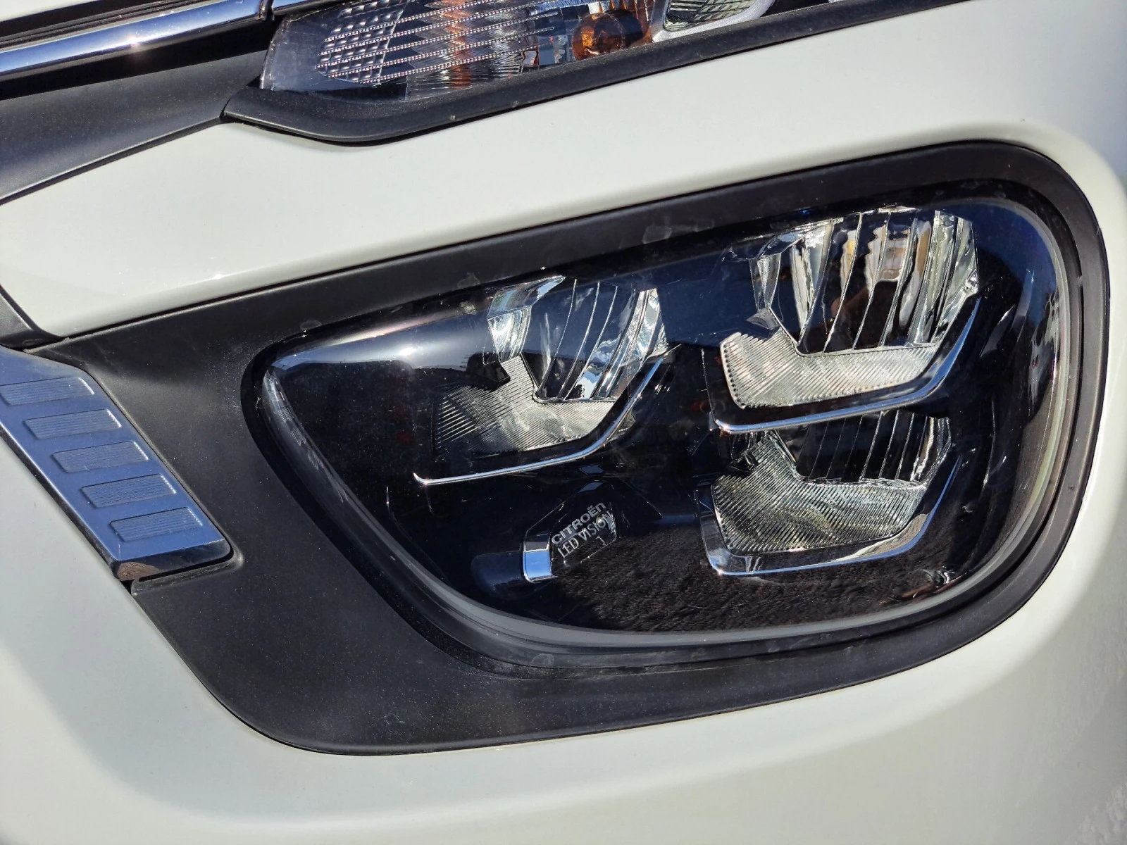 Citroen C3 1.2 i  ! | Mobile.bg   13