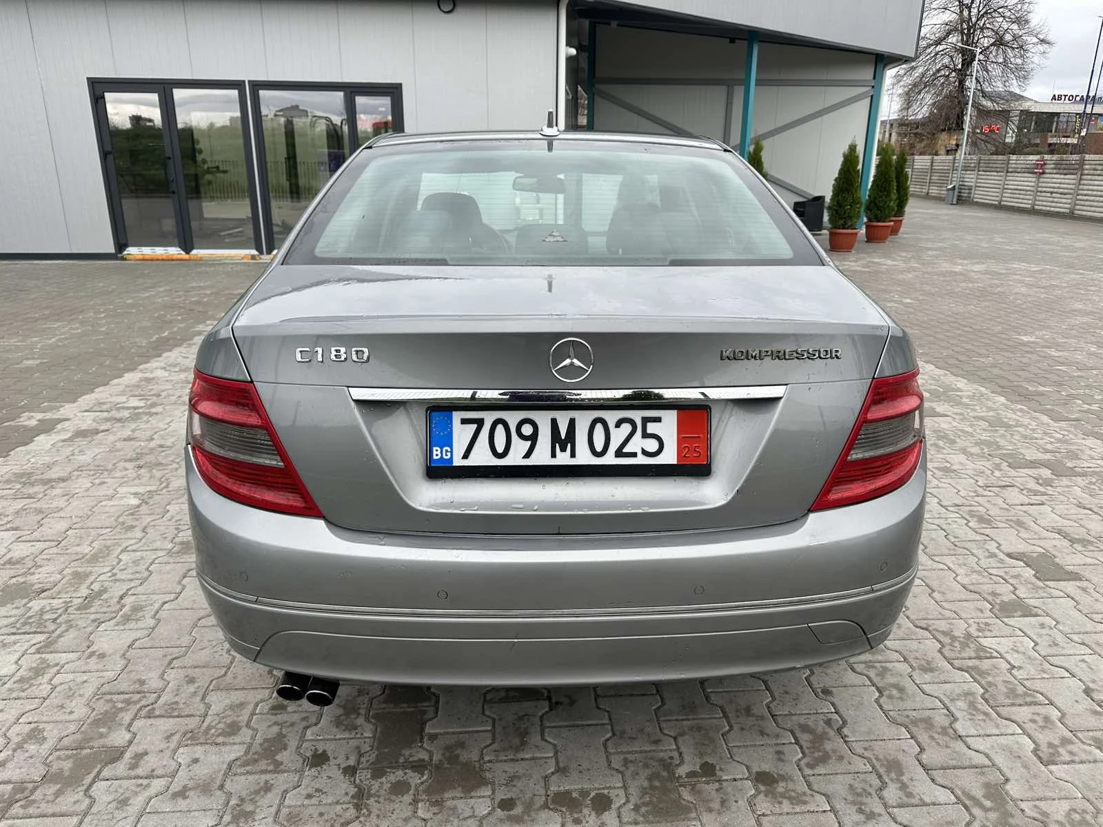 Mercedes-Benz C 180  - изображение 4
