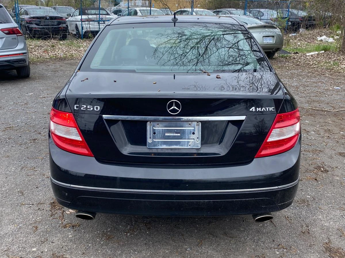 Mercedes-Benz C 250 * CARFAX * АВТОКРЕДИТ - изображение 3