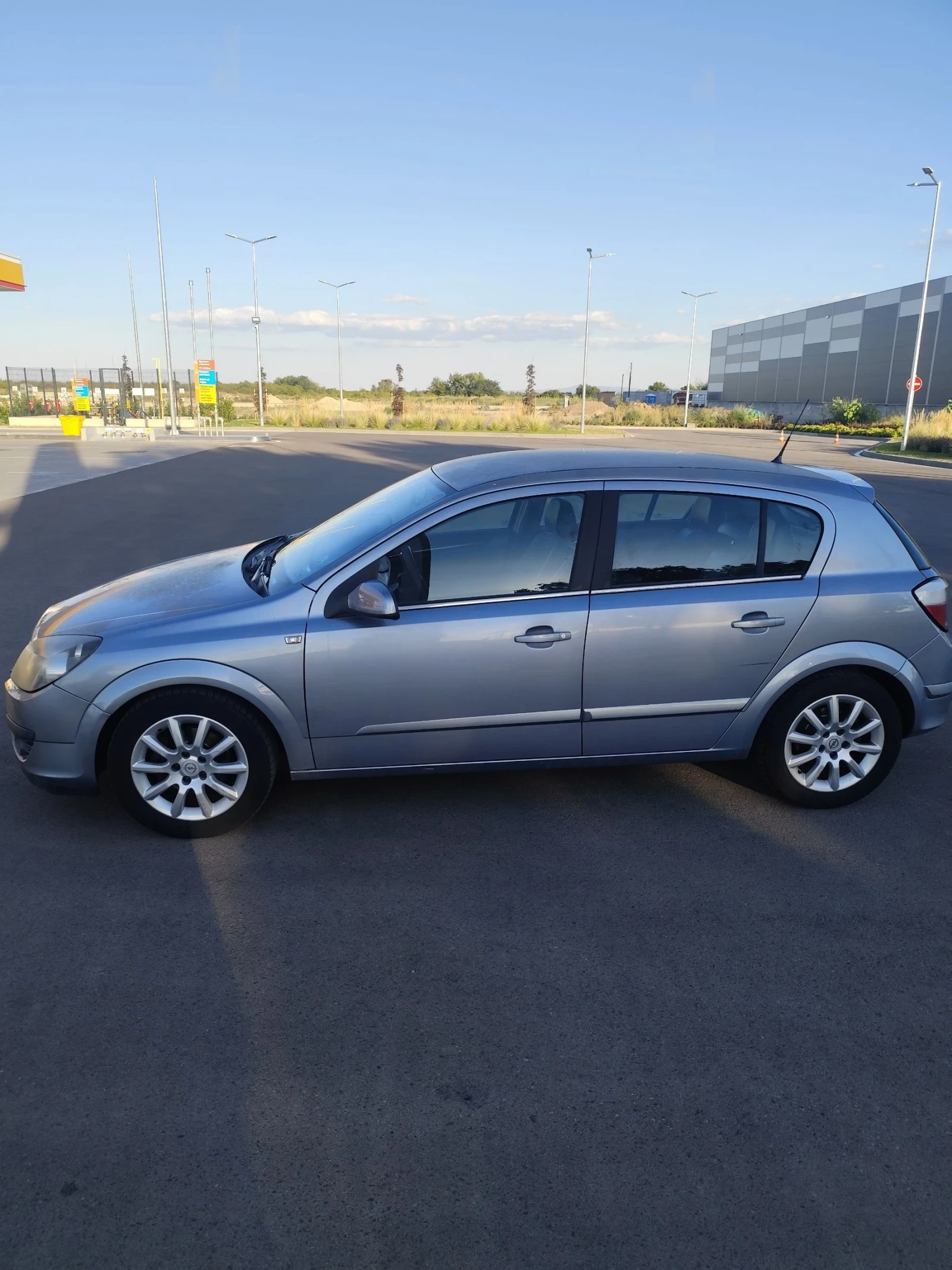 Opel Astra 16 16 v(105 k.c.) - изображение 5