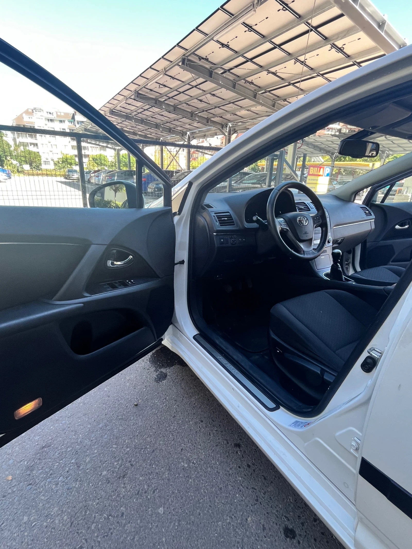 Toyota Avensis 2.2 D-4D, 2010 г - изображение 7