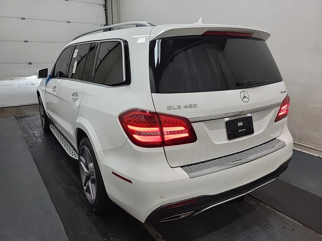 Mercedes-Benz GLS 450 * АВТО КРЕДИТ* ЦЕНА ДО БГ * CARFAX *  - изображение 4