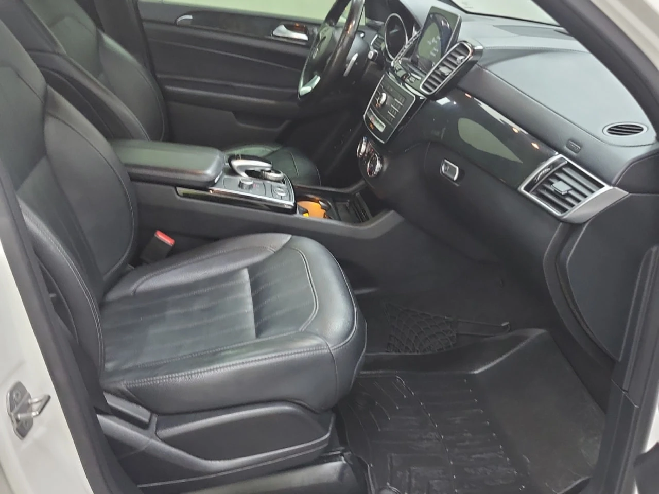 Mercedes-Benz GLS 450 * АВТО КРЕДИТ* ЦЕНА ДО БГ * CARFAX *  - изображение 7