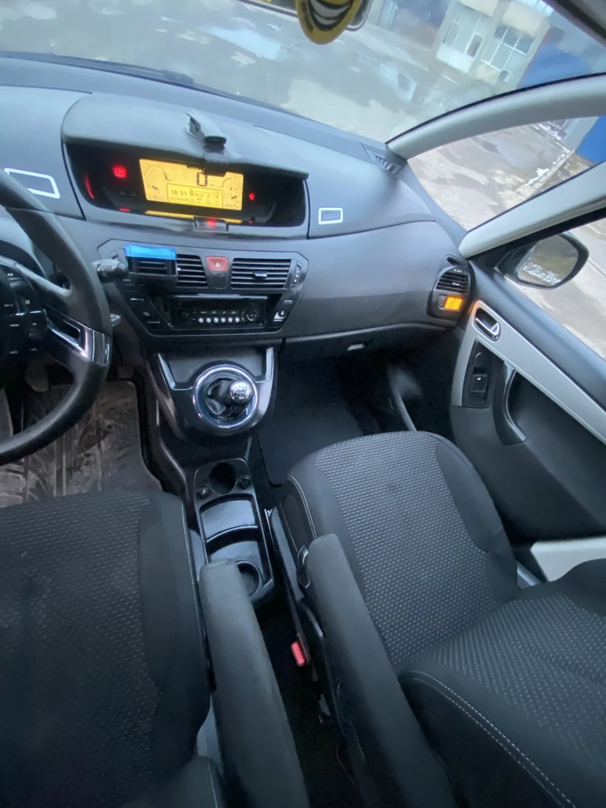 Citroen C4 Picasso  - изображение 6