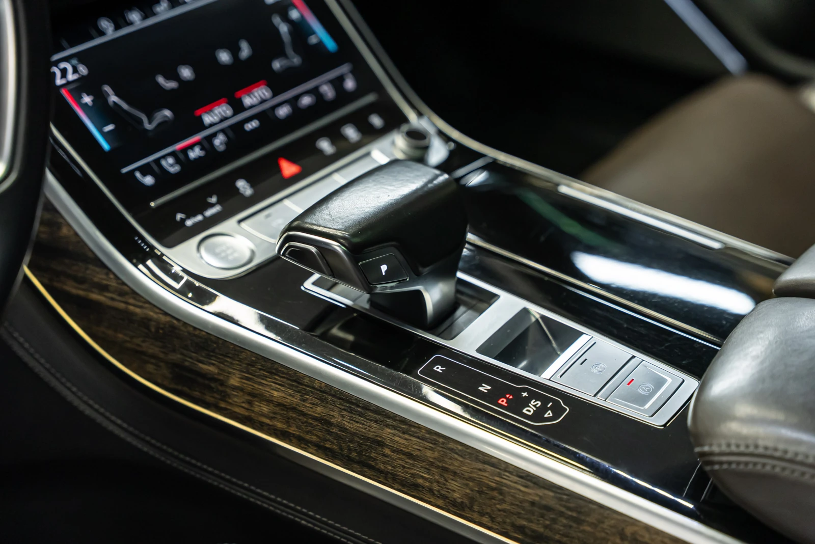 Audi A8 L 50 TDI, снимка 10 - Автомобили и джипове - 53813030