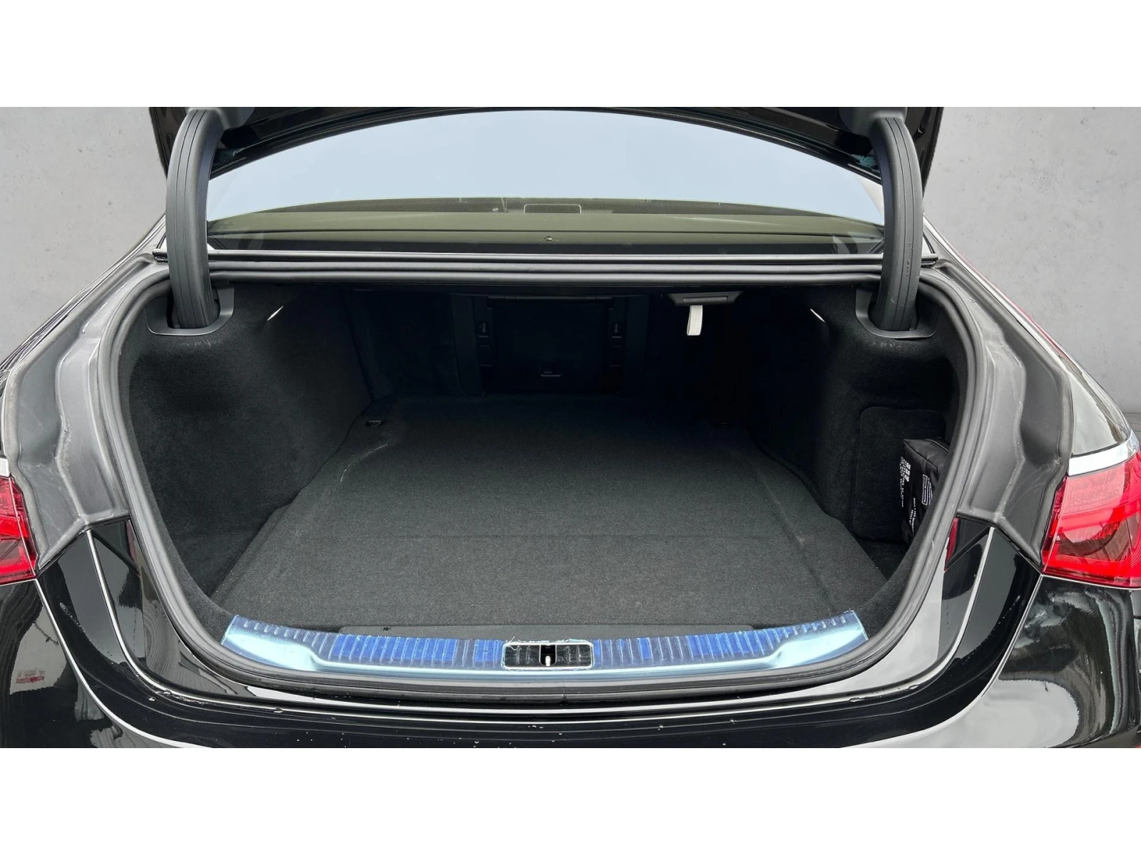 Mercedes-Benz S 580 L , 4MATIC , EXCLUSIVE , PANORAMA , Месечна вноска, снимка 10 - Автомобили и джипове - 53836532