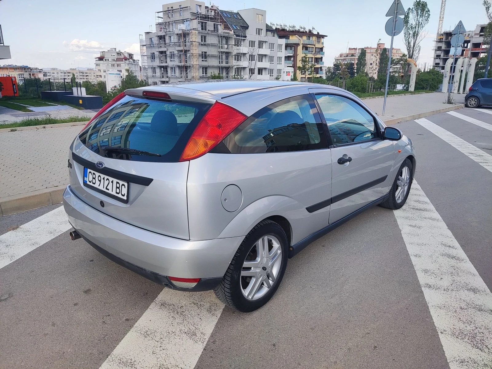 Ford Focus 1.8i, снимка 3 - Автомобили и джипове - 53849902