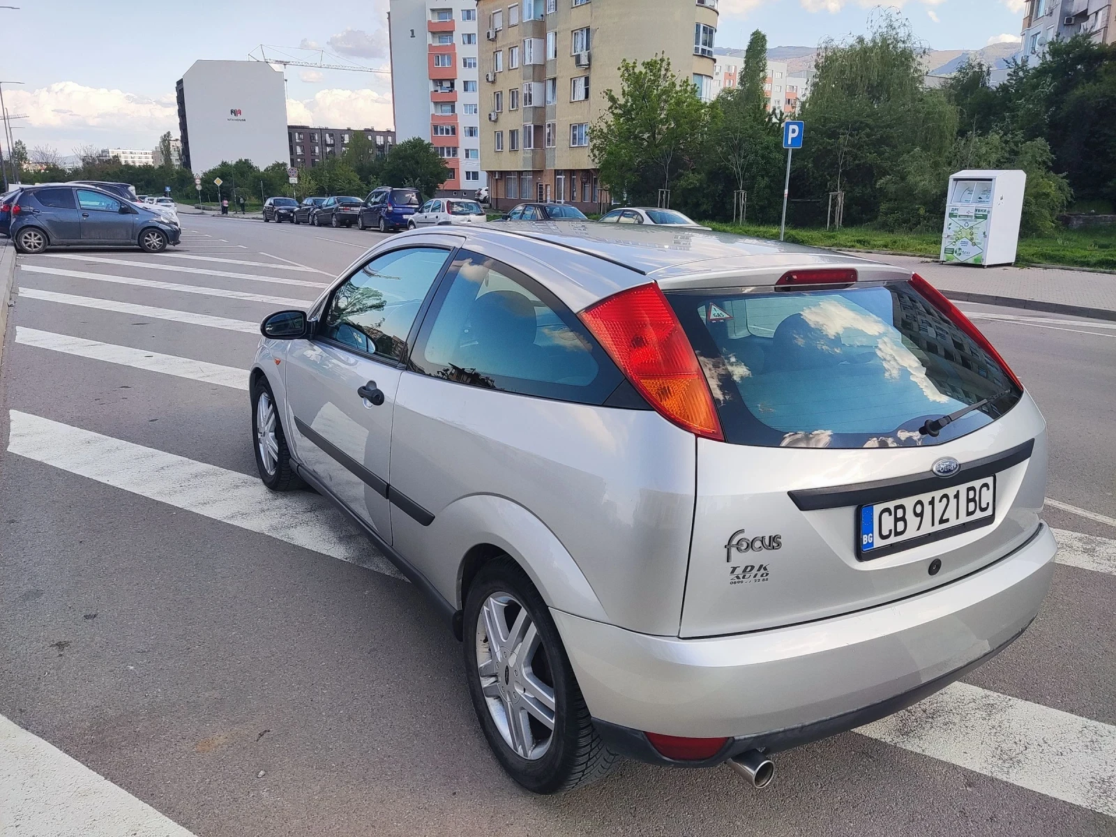 Ford Focus 1.8i, снимка 4 - Автомобили и джипове - 53849902