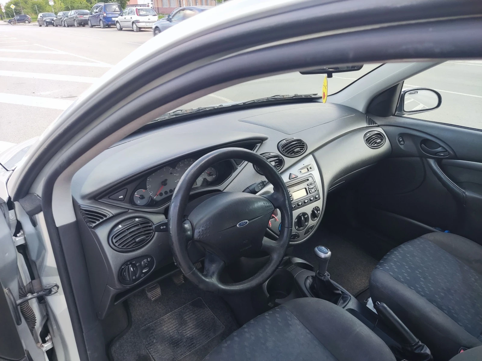 Ford Focus 1.8i, снимка 5 - Автомобили и джипове - 53849902