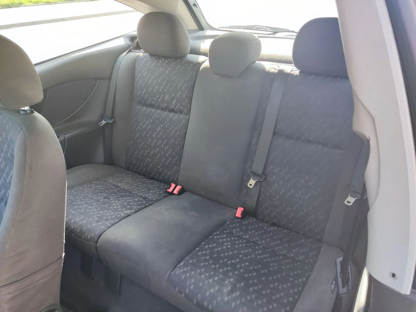 Ford Focus 1.8i, снимка 6 - Автомобили и джипове - 53849902