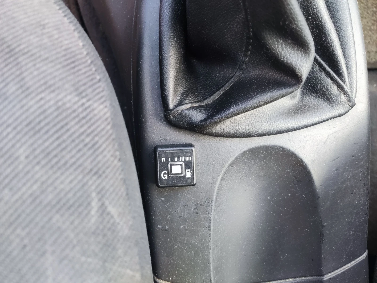 Ford Focus 1.8i, снимка 9 - Автомобили и джипове - 53849902